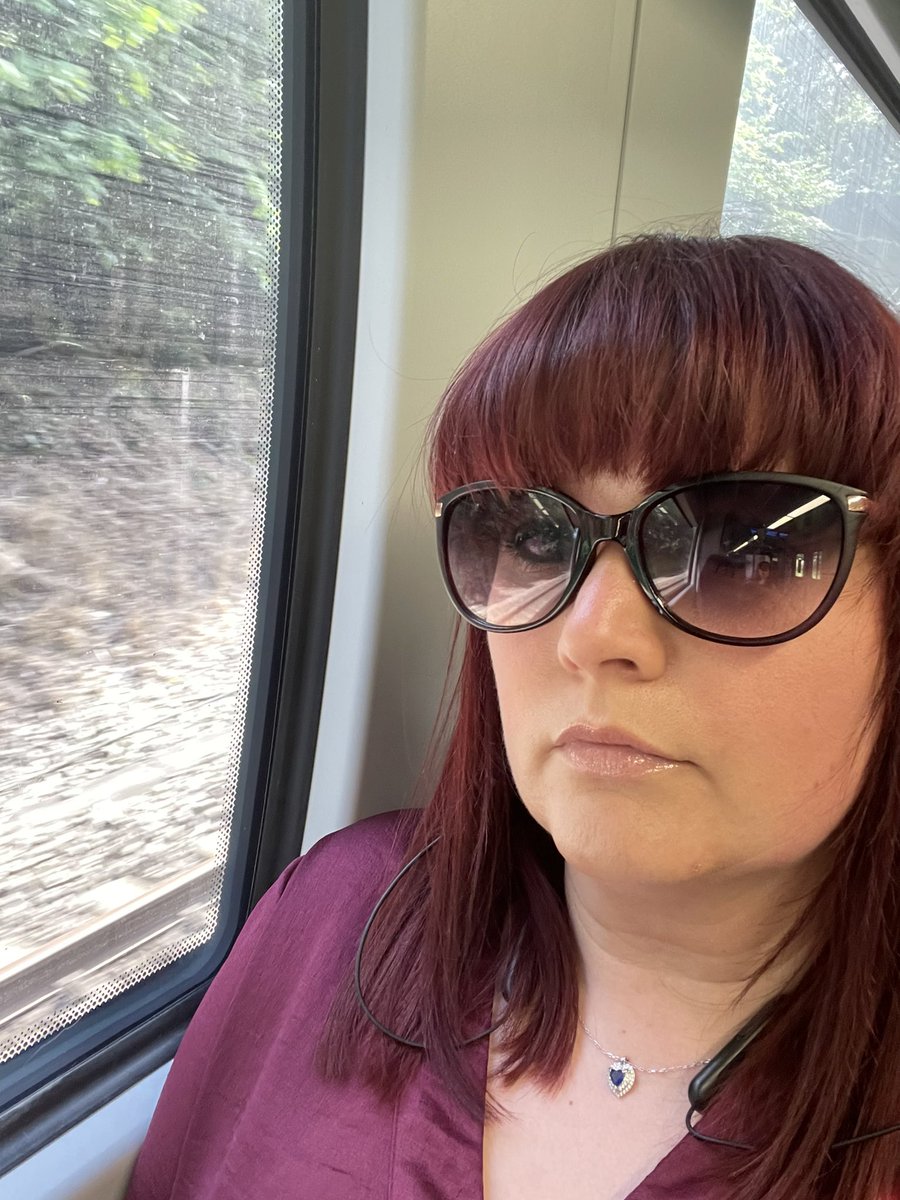 Chelle_1712's tweet photo. @ess_emm_aitch This is my don’t talk to me resting bitch face on the train 🤣🤣 not long Mrs!! https://t.co/pX5VD2BlBj