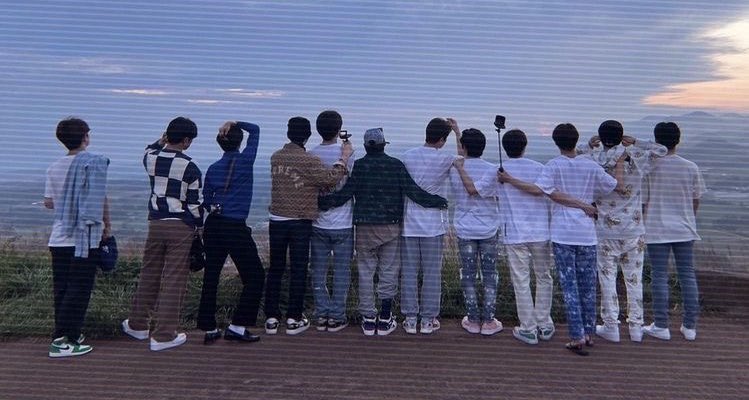 HSeung24's tweet photo. 트레저메이커들 그리고 트레저를 존중해주세요.
@ygent_official @ygtreasuremaker 

우리는 마시호군과 예담군이 쉬고 있는 이유를 이해 하고 존중하고 있습니다. 그런데 YG가 이 두사람한테 이렇게 대하고 있는 것이 이해 못합니다. 

편집으로 이 두사람을 없애지 마세요.  트레저는 12명입니다. https://t.co/gbl29JExVo
