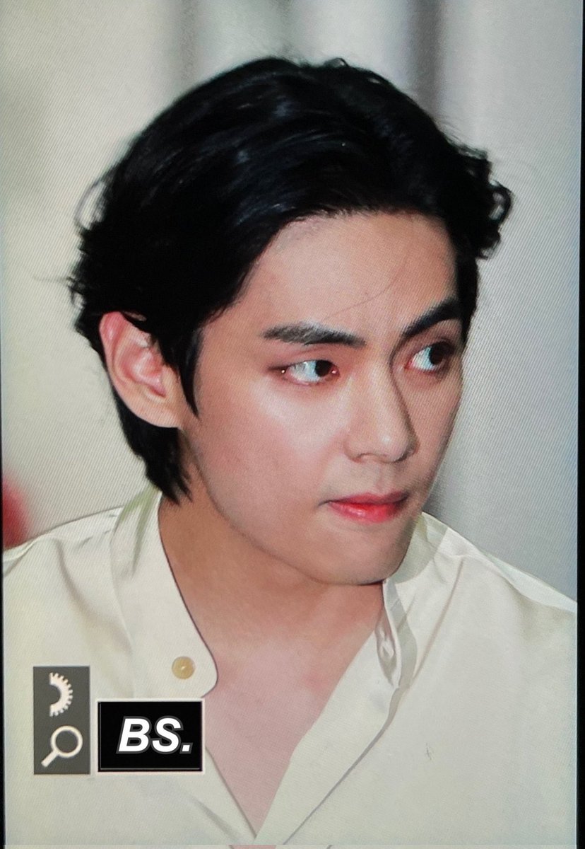 notyourbh's tweet photo. การที่คุณทำแบบนี้ ก็เดินมาต่อยหนูเลยเถอะจ้ะพี่ https://t.co/pct2KH5khR