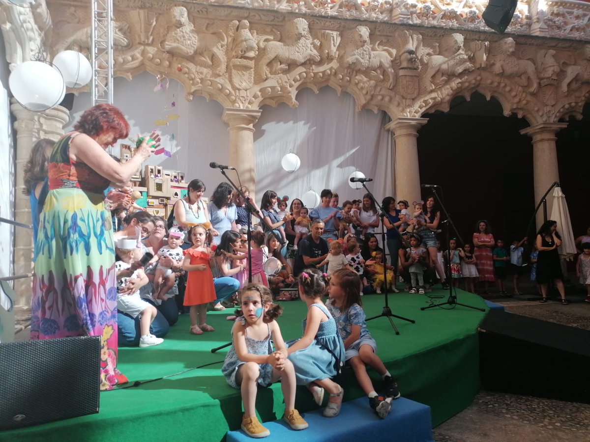 📖Arranca el <a href="/MaratonCuentosG/">MaratónCuentosGuada</a> que alcanza la trigésimo primera edición 

46 horas ininterrumpidas de narración 

<a href="/radio5_rne/">Radio 5</a> <a href="/rtvenoticias/">RTVE Noticias</a> <a href="/rne/">Radio Nacional</a>