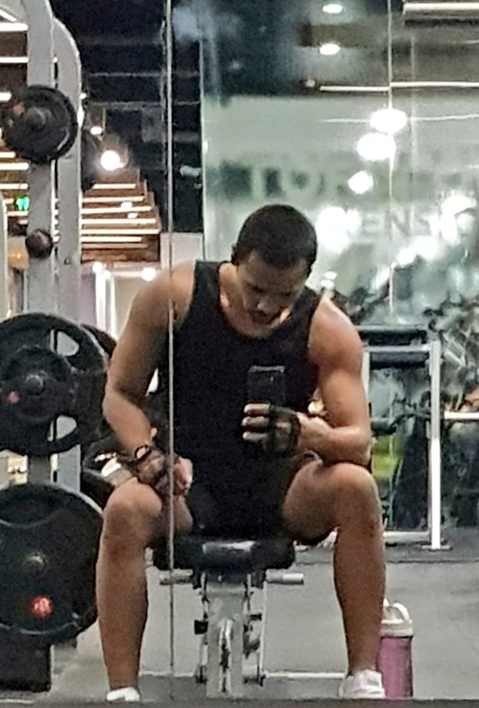 tophyper189's tweet photo. boti tunjukan pesonamu ke DM siapa tau kita bisa jadi Sex Partner https://t.co/deob2KGi5T