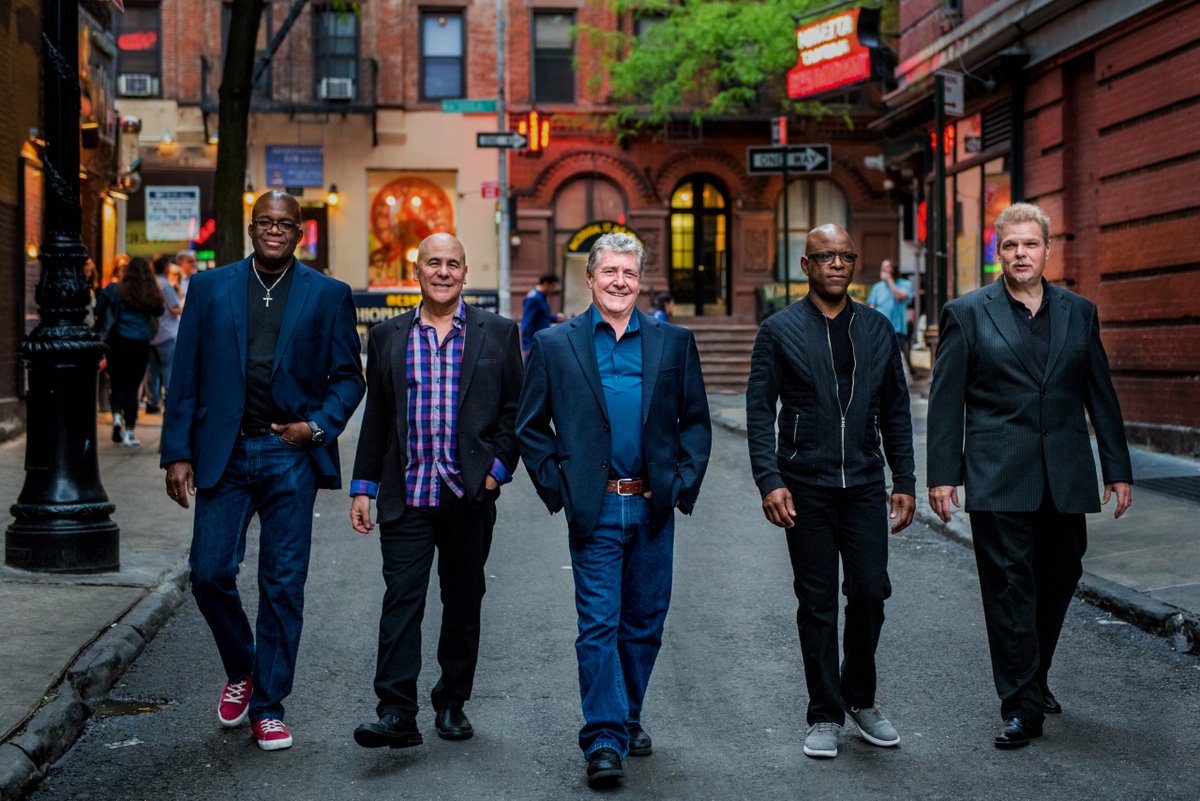 Paramount Theatre (@paramountaustin) on Twitter photo ON SALE NOW 🎷🎶 Jazz up your calendar with <a href="/SpyroGyraGroup/">Spyro Gyra Official</a> at the Paramount on Fri, Sept 2nd 🎫 Tix on sale now: tickets.austintheatre.org/8405 ON SALE NOW 🎷🎶 Jazz up your calendar with <a href="/SpyroGyraGroup/">Spyro Gyra Official</a> at the Paramount on Fri, Sept 2nd 🎫 Tix on sale now: tickets.austintheatre.org/8405