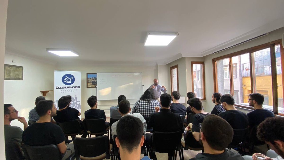 Dönemin son dersinde birlikteyiz! 

Rabbimiz, rızası doğrultusunda ortaya konan çabaları bereketlendirsin, ayaklarımızı yolunda sabit kılsın inşallah.