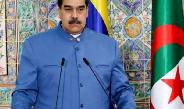 noticiaaldia's tweet photo. Presidente Maduro en Irán: "Venezuela tiene el petróleo que necesita el mundo y si quieren trabajar, hagámoslo"

https://t.co/thasE7qmGw https://t.co/Ii9BK5ldBZ