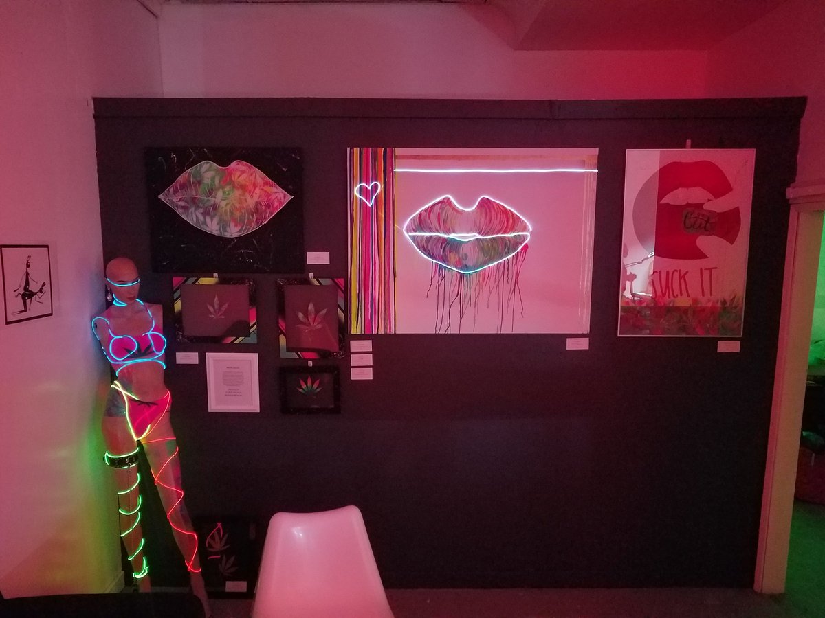 blue_punkrocker's tweet photo. Gm west coast. Found some old pics in this phone from 2018. Man i miss running around DTLA at 2am with a Neon mannequin trying to be all artsy n shit lol.
Support ya boy, send crypto 👉 planetpunk.crypto
#IRLnft #art #neonjesusart #neonjesus #artist #nft #Crypto #manifesting https://t.co/1jug97NIEu