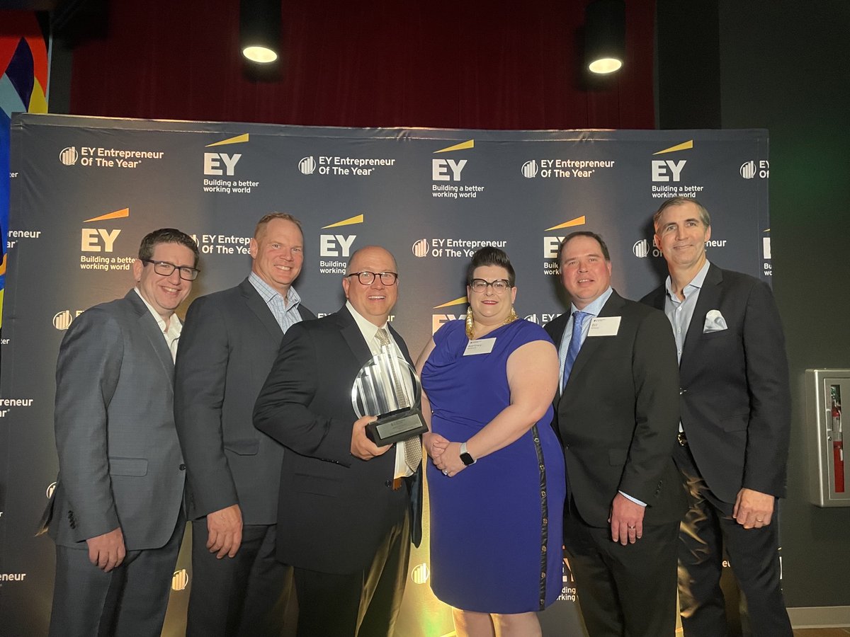 Congratulations to our CEO and President, <a href="/BarryDeluxeCorp/">Barry McCarthy</a>, for winning the 2022 Entrepreneur Of The Year® award for the Heartland region! #EOYHL