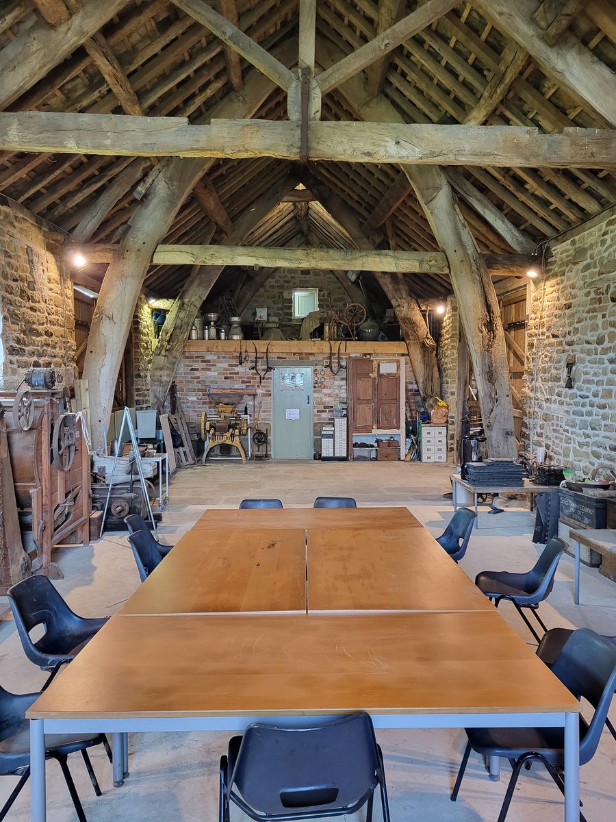 Fantastic day yesterday thanks to <a href="/FutureFarmerYAS/">Future Farmers</a>. Media training led by <a href="/Jonesthejourno/">Anna Jones</a> and <a href="/mrpricetv/">MrPriceTv</a> thx both, best type of training, leaving you wanting to know more!
Lesson 1.. remember to take a 📸. 🤭(more conscious of 📸 exposure now tho...)