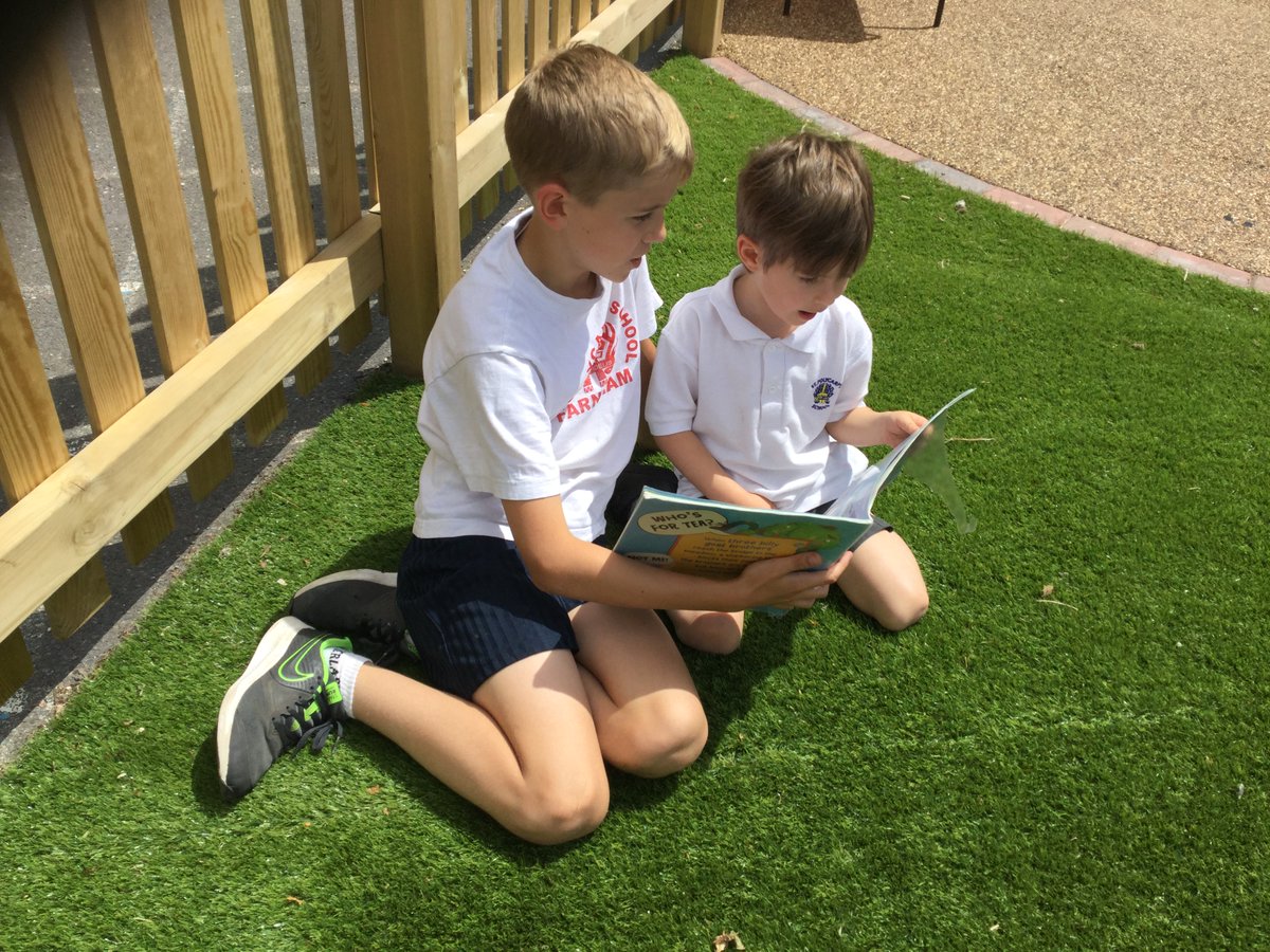 EyfsPolycarps's tweet photo. What a treat to have a visit from Year 6 and share stories together this afternoon @PolycarpSchool #reading #primaryschool #peerreading #EYFS 📚 https://t.co/K1ca6ly7NV