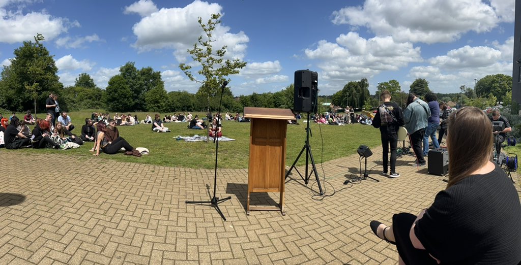MediaTresham tweet media
