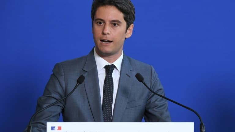 BFMTV's tweet photo. Le chèque alimentaire n'arrivera pas avant 2023 (au mieux)
https://t.co/Kr0hoY1NC8 https://t.co/SkKXVmVJLZ