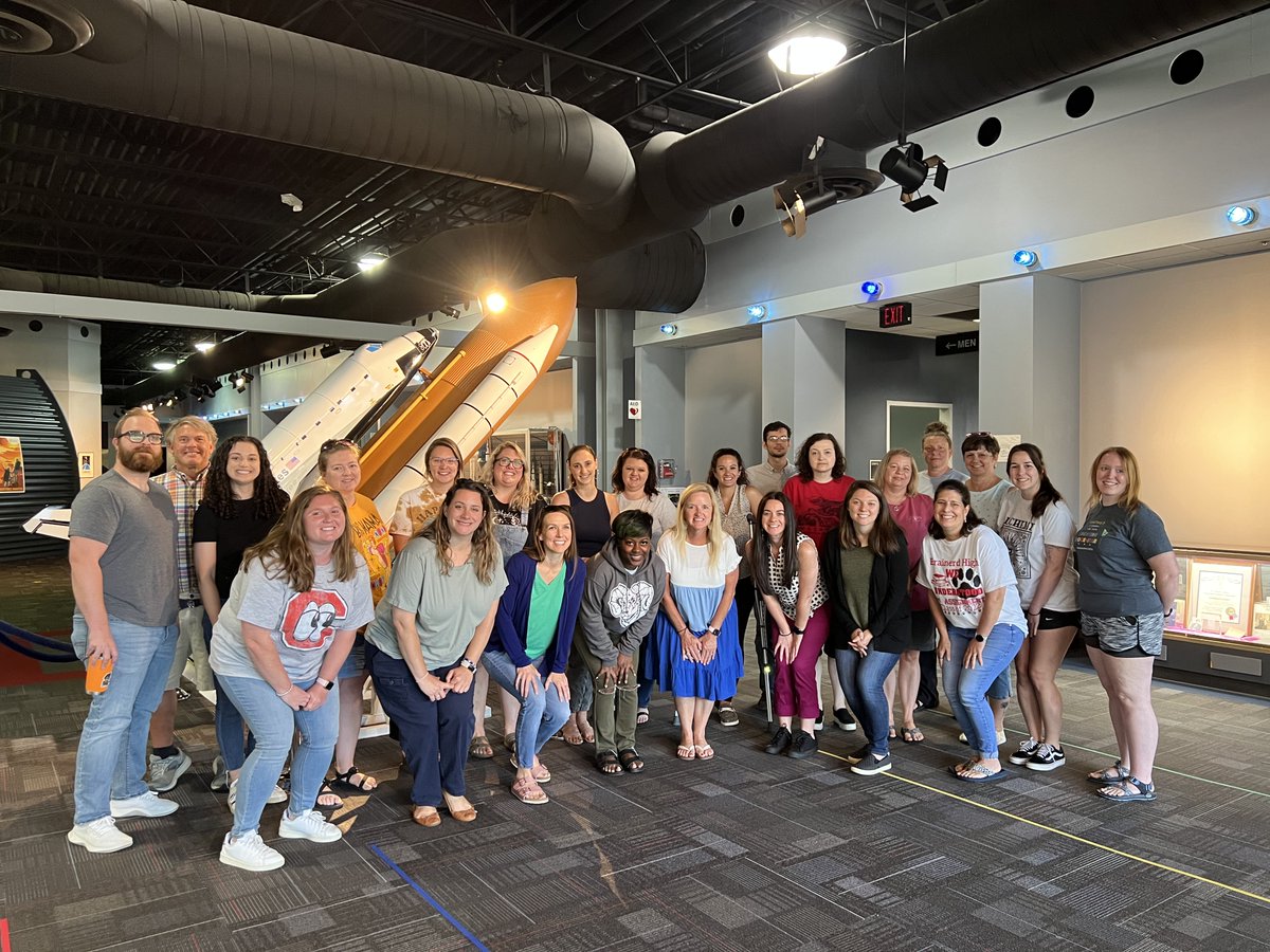 PEFinnovation's tweet photo. Congratulations to the 10th cohort of STEM Fellows! It's going to be a great year!

https://t.co/B86znXmWV1 https://t.co/c52HTqgT17