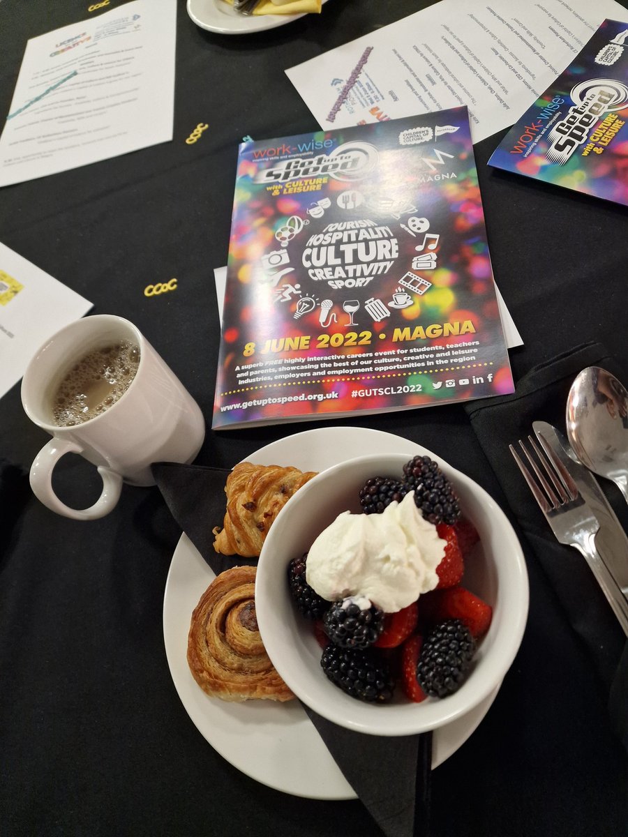 Shedigs2's tweet photo. Breakfast at @MagnaScience for #gutscl2022 

Let's get creative! https://t.co/32gW9B0SMc