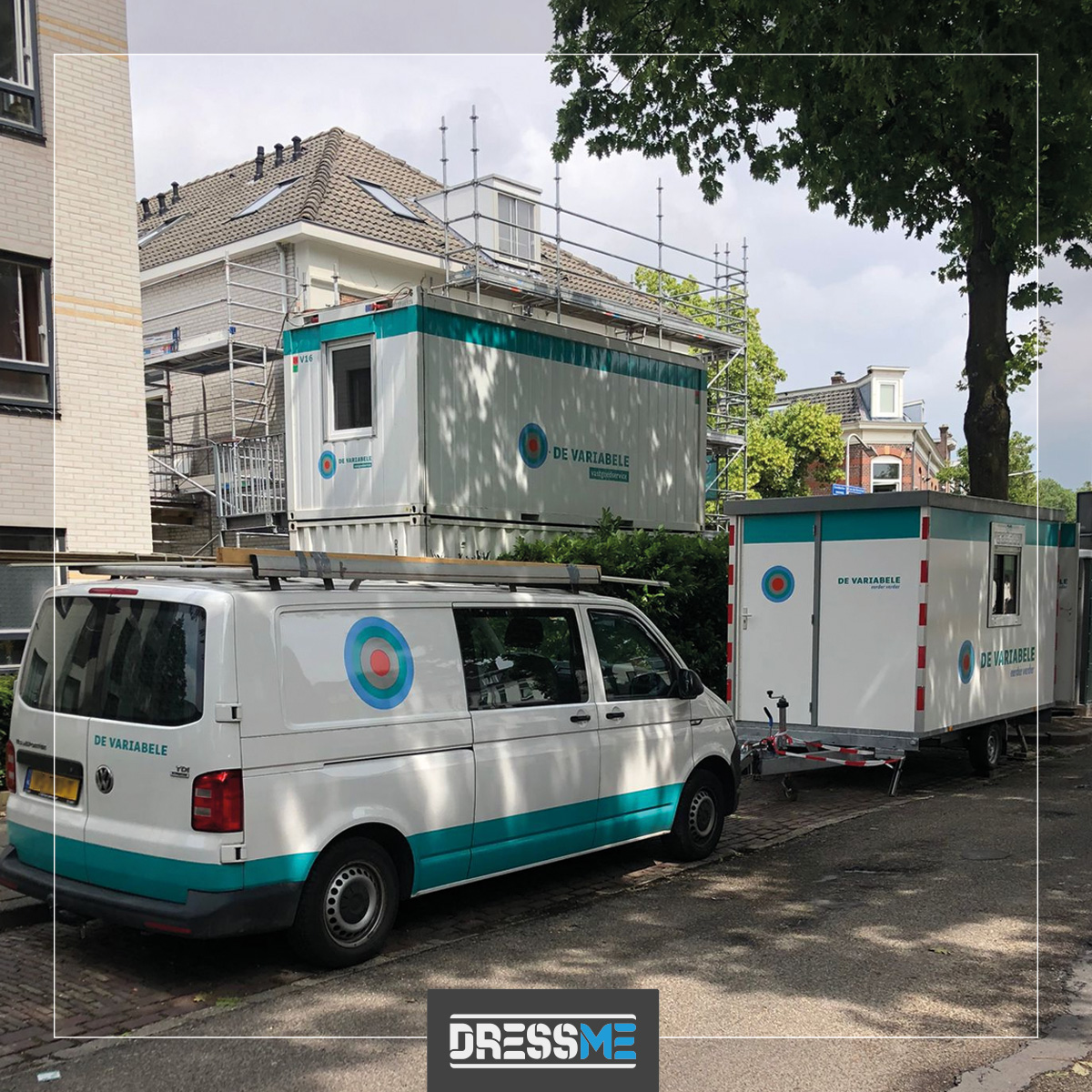Wist je dat je ook voor belettering van auto's en bussen bij DressMe terecht kunt? 🚙 🚛
Voor <a href="/DeVariabele/">De Variabele</a> hebben wij hun hele wagenpark mogen beletteren, tot containers en zelfs schaftketen aan toe❗

#belettering #beletteren #bestickering #bestickeren
