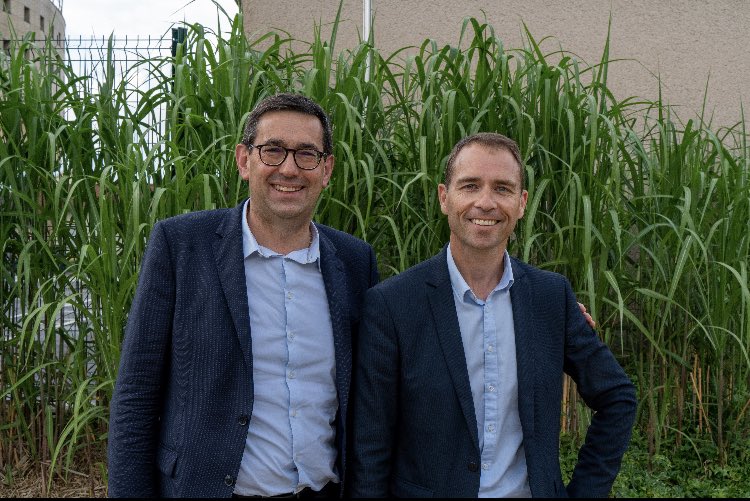 LionelVuibert's tweet photo. 📌 Hier soir, dernière réunion à Villers-Semeuse.

Un gd merci à Jérémy Dupuy, Maire et Conseiller Départemental pour son accueil chaleureux et les échanges constructifs

Ravi également de pouvoir compter sur le soutien d’Hamid Zaim, ambassadeur de la boxe dans les Ardennes. https://t.co/SBkqreoTkB