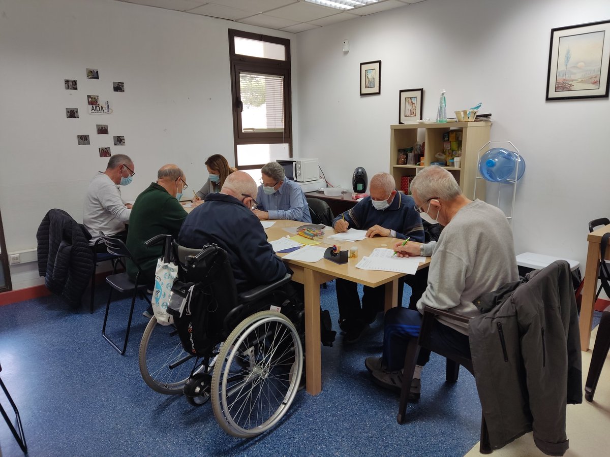 ¡Fin de talleres! 

El próximo día 13 a las 18.00 daremos por finalizados los talleres hasta el próximo curso.

Invitamos a todos los participantes de los diferentes talleres que realizamos para reunirnos y hacer un día diferente.

¡Os esperamos!

#ictus #neurorrehabilitación