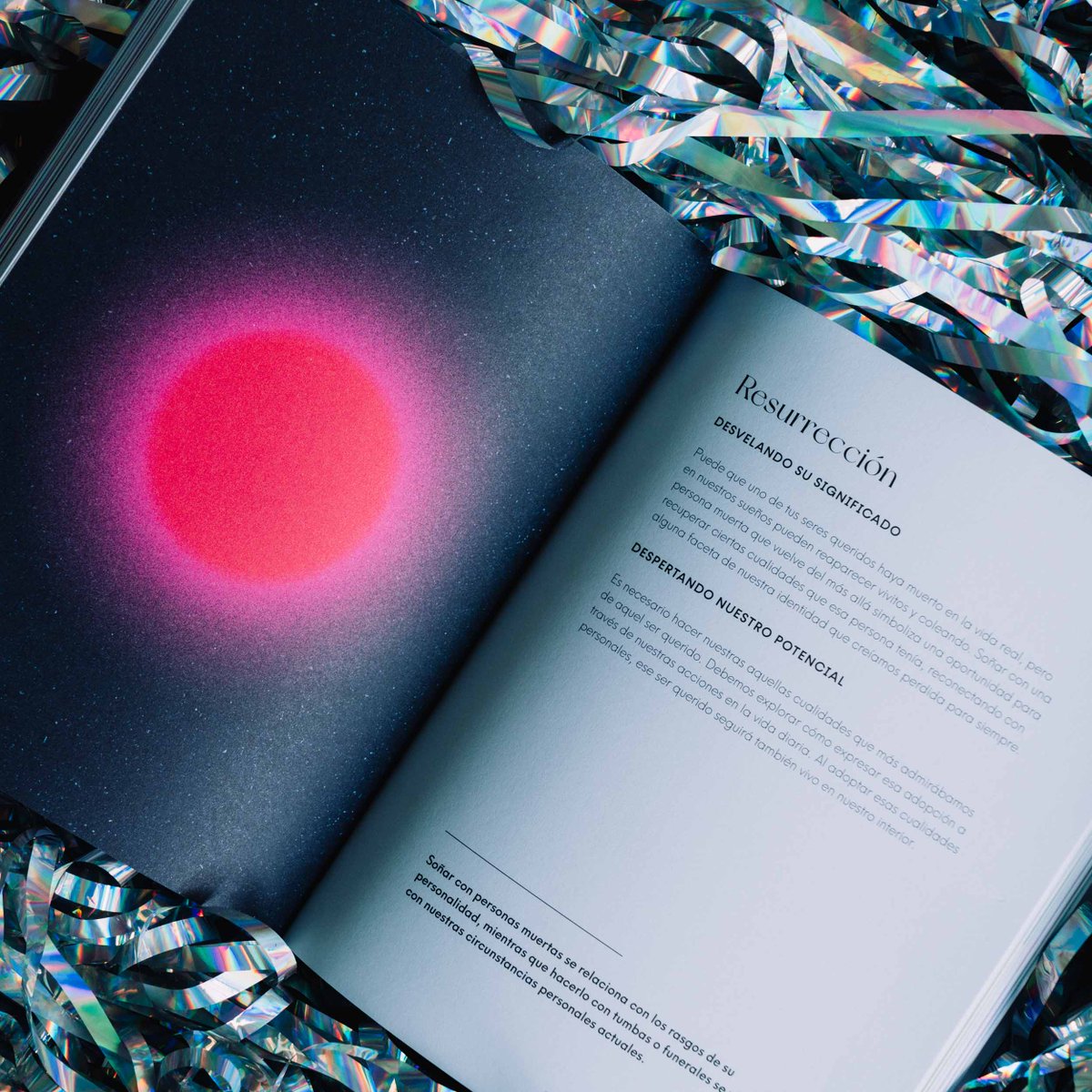 ¡Novedad! ⭐ 'Descifrando tus sueños', del psicólogo <a href="/ianwallace/">Ian Wallace</a>, te guiará para descifrar estas poderosas herramientas inconscientes que son los sueños y descubrir cómo convertirlos en oportunidades reales y positivas para la vida consciente. 🧠

👉 bit.ly/3KNLdD4