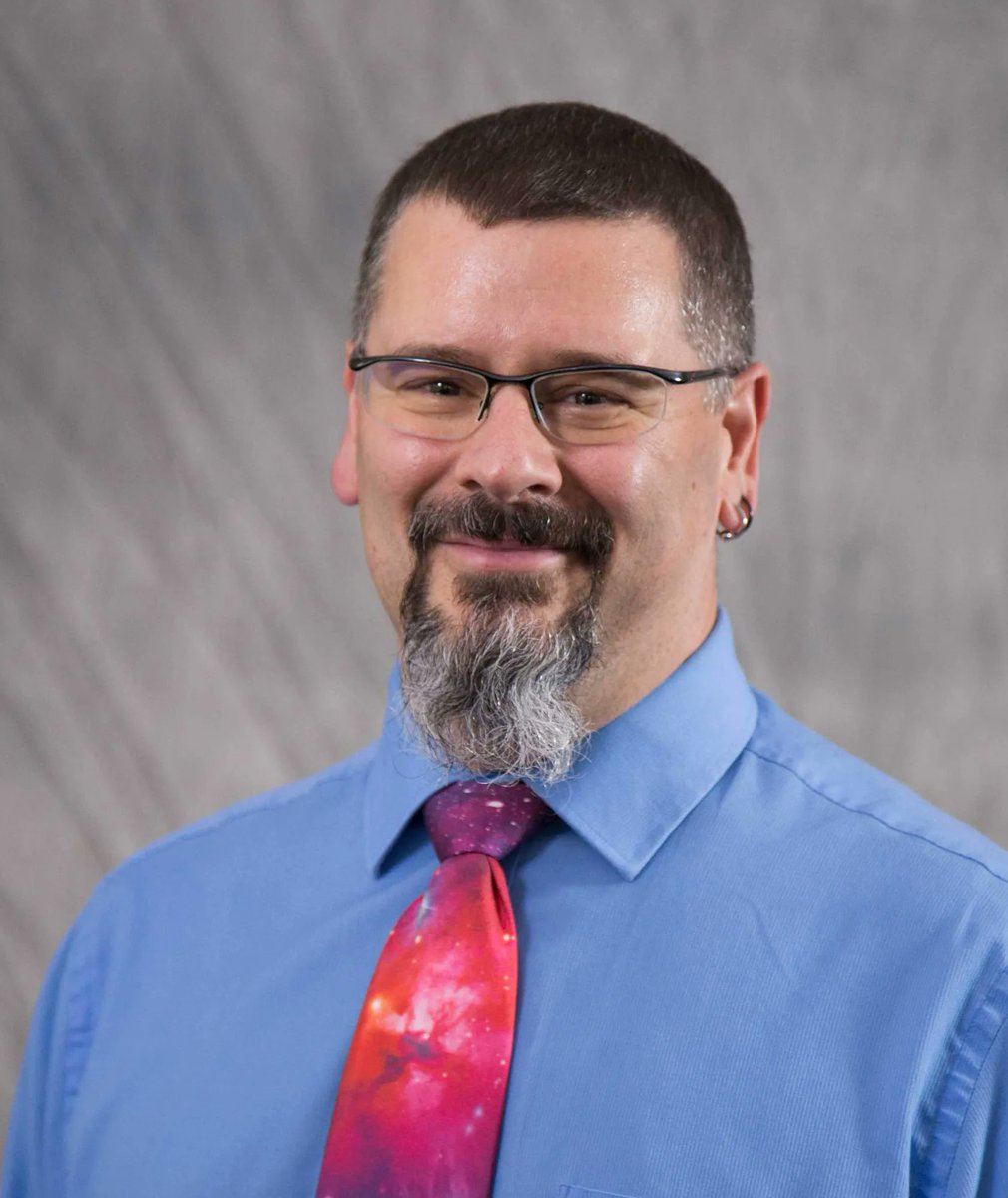 PSUScience's tweet photo. "While the inside joke is that I can’t go an hour without talking about astronomy, I’m finding more and more reasons to [talk about] our prehealth and science/business students." — @dfrctionspikes, guest editor for this issue of the #EberlyScienceJournal https://t.co/EDNeEwXCVW https://t.co/nyZqjzNc0v