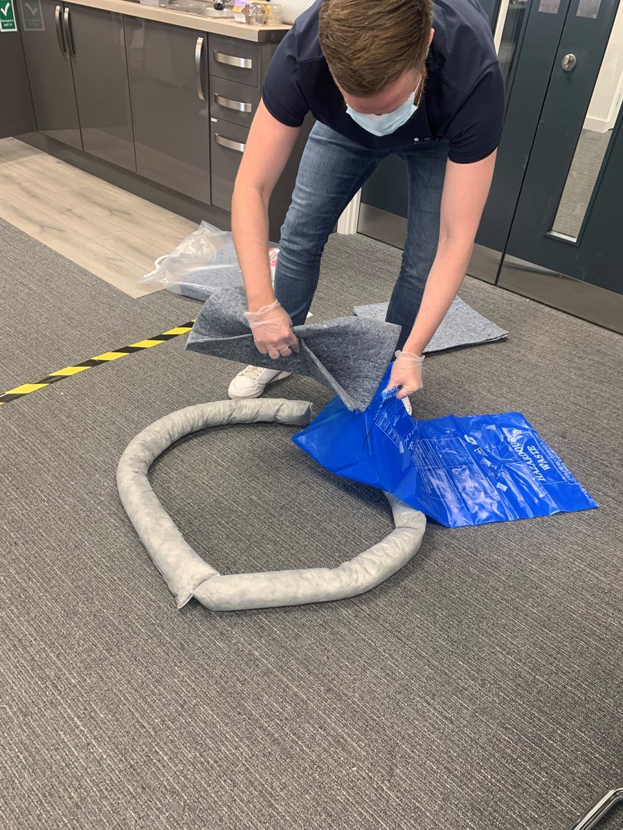 PinnacleESP's tweet photo. Emergency spill training complete!
#ISO14001 #environment #spillcontainment #training https://t.co/VoKTF3y0VI