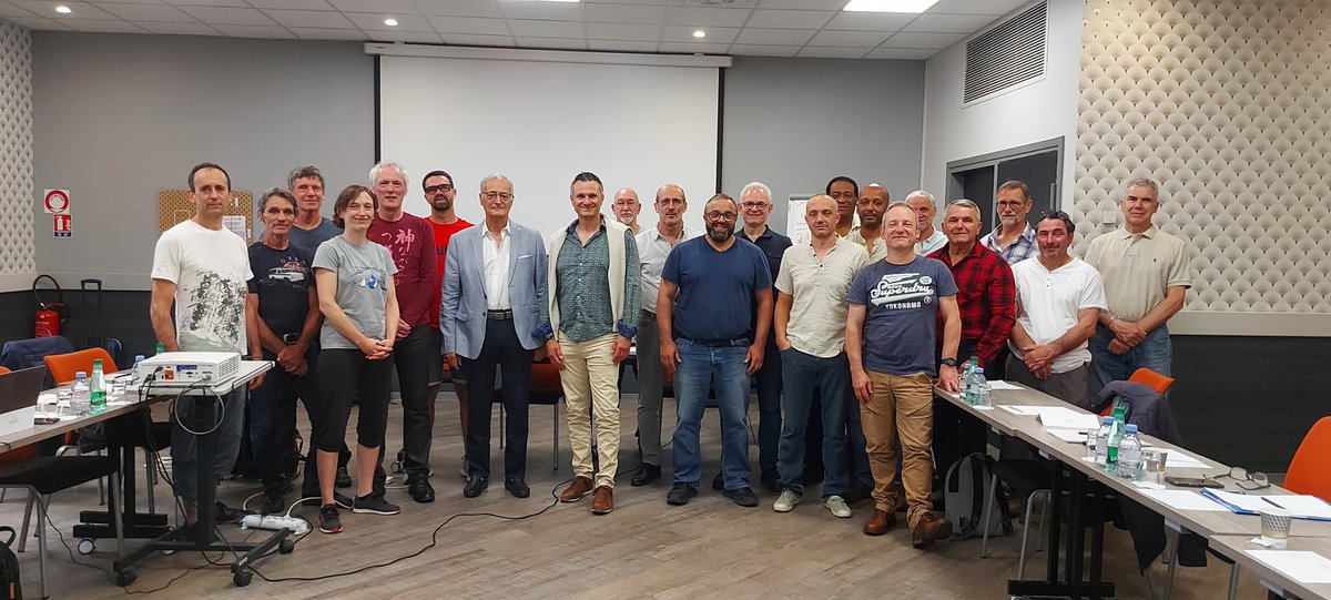 aikidoffaaa's tweet photo. Photo de famille lors du 2e jour du séminaire technique avec le président fédéral. Jacques Maigret était également présent.  #ffaaa #aikido #CTN https://t.co/Z1abkmBom3