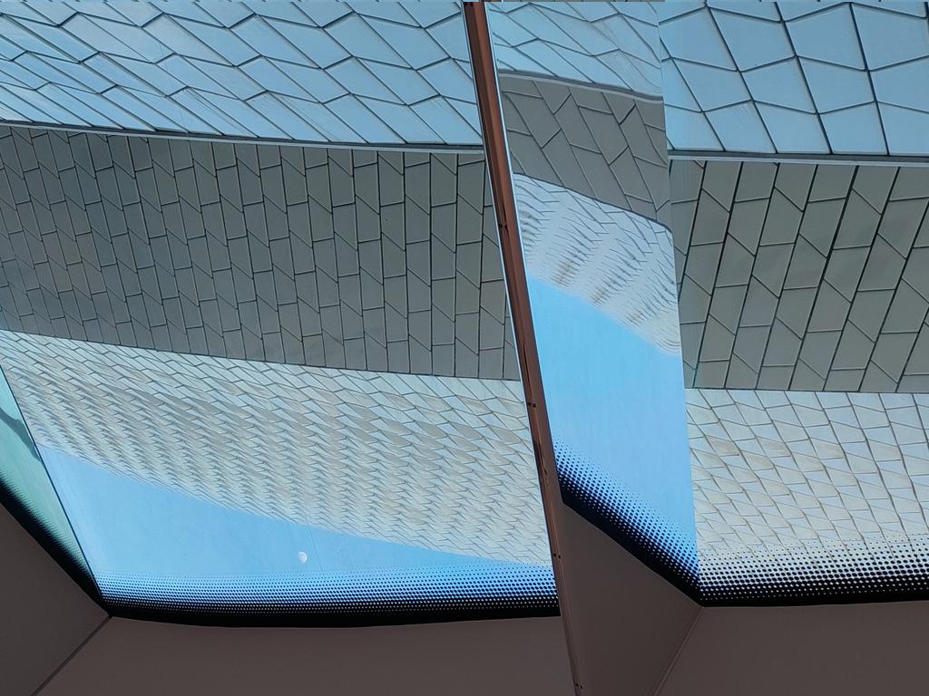 SusanMackWrite1's tweet photo. A radical shift in perspective can be jarring and beautiful. @museumaat #writinglife #maat https://t.co/5FVJGIsfmw
