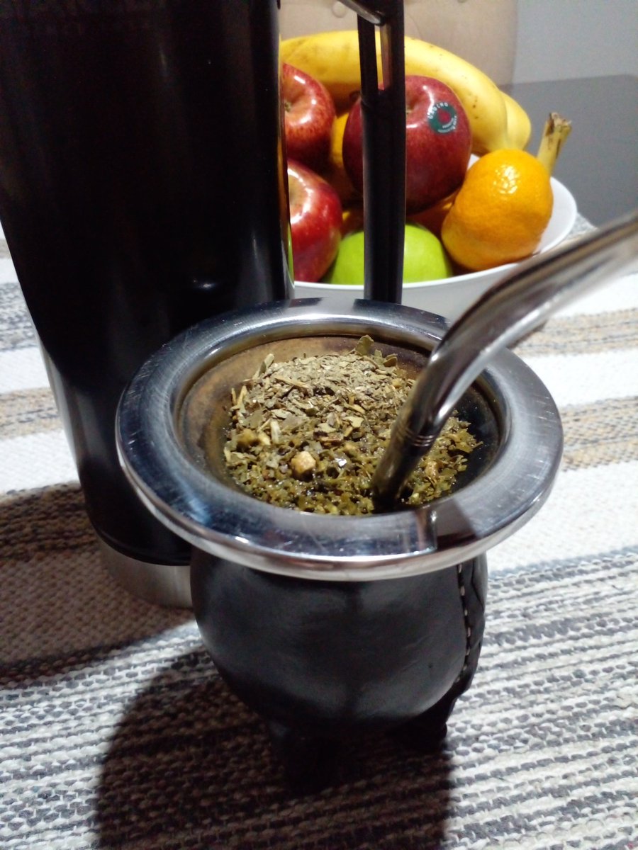 Miguelg16282308's tweet photo. #VIERNESSSSSS💫🎶
¡¡¡BUENOS DÍAS TL...!!!👋👋😉
QUE TENGAN UN BUEN Y BONITO DÍA...🍀💫💯😁🎶
TOMAMOS UN MATECITO O UN CAFECITO??👉☕👇💫👋👋😘 https://t.co/Eu9A5ndbOn
