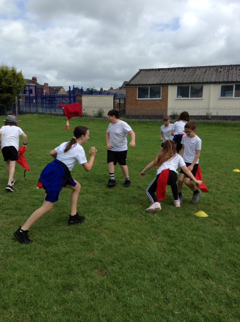 latimerprimary's tweet image. Some lucky Y5 volunteers have taken part in the South Charnwood leadership programme today to learn leadership skills for sport and play times. Well done Year 5 for showing such great collaboration and enthusiasm! #ClassER #ClassSM #activelatimer