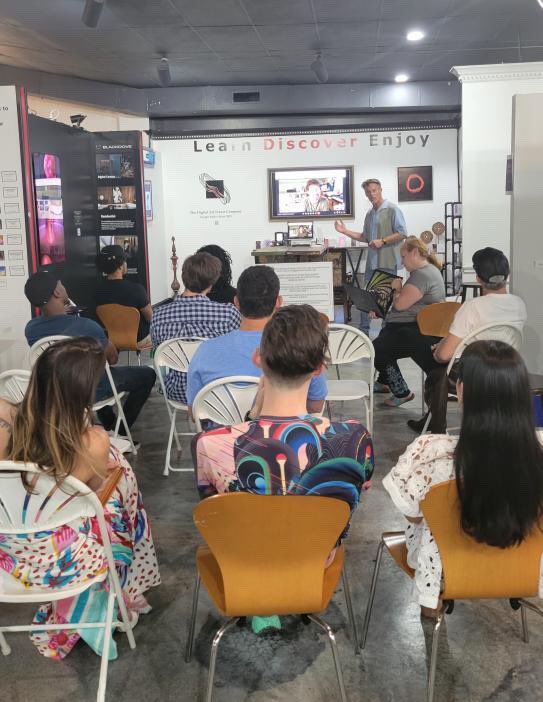 dafco_io's tweet photo. Thanks to the amazing artists who pulled up last night to learn a little, discover what others are doing and enjoy sharing with one another—seeing how art comes to life through #NFTs AND #mixedmedia #artistsconnect #cltartists thx @nudoru @catswilleatyou @evpensei #cltiscreative https://t.co/mDIL8TlmbS