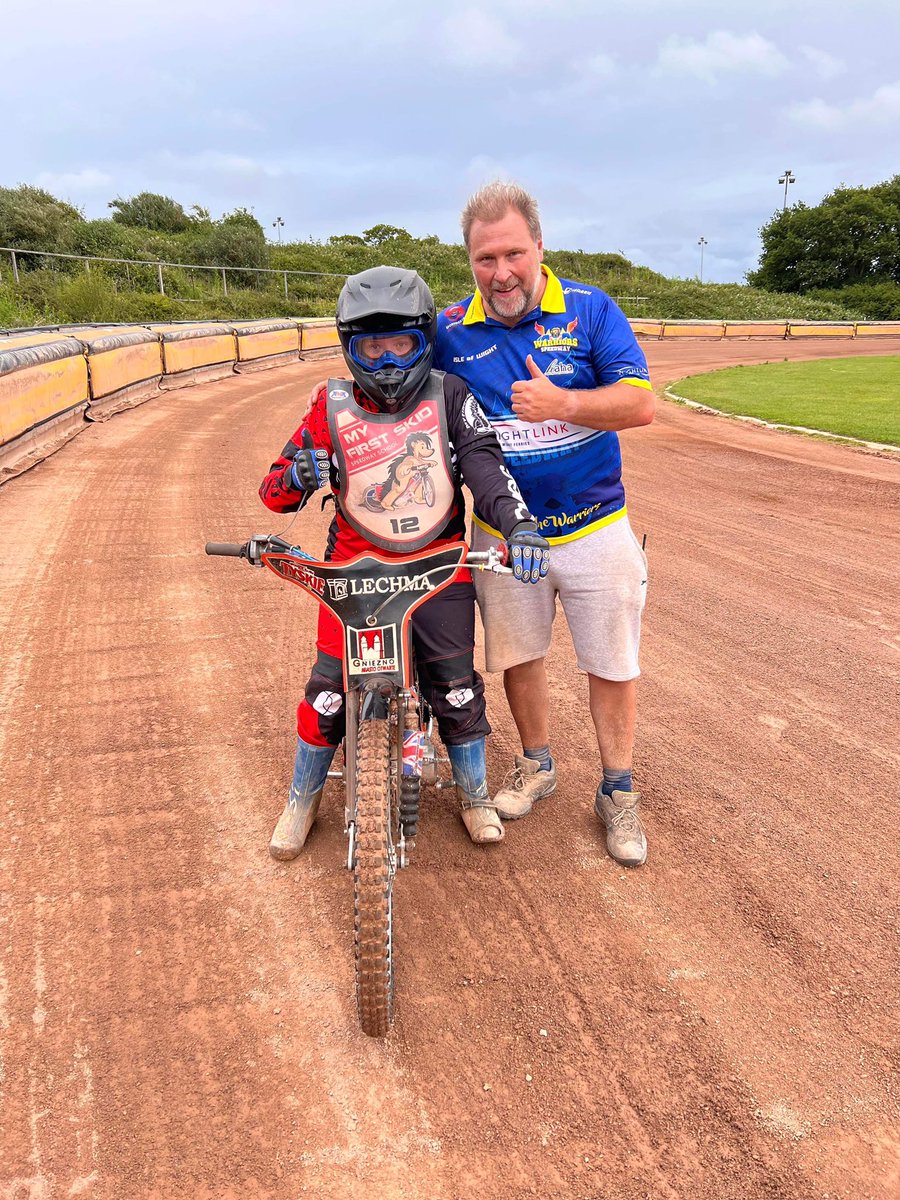 My First Skid tweet media