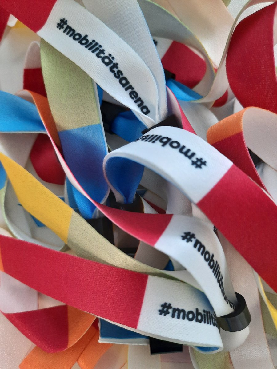 Das Programm der Mobilitätsarena vom 20. und 21. September 2022 im Eventforum in Bern ist online! Am ersten Veranstaltungstag findet die #Automaticar statt, am zweiten Tag der Kongress #Elektromobilitaet. Programm: bit.ly/3O9lGWK Anmeldung: bit.ly/2LHkNcI