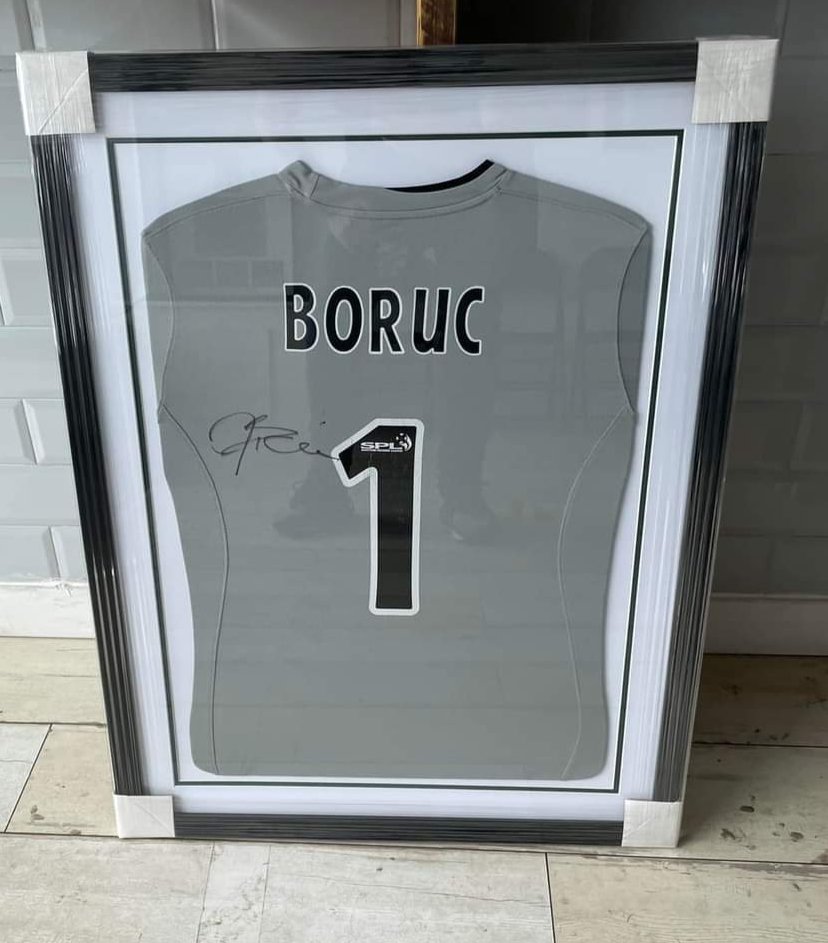 SDsportsmem's tweet photo. After todays news that the Holy goalie will get a tribute match next month we will do a wee give away

1 person will get 20 free tickets for the Boruc shirt draw just do the following

Follow our page ✅
Share this post ✅
Tag a friend ✅

Tickets
https://t.co/sC3Fy7Isea https://t.co/QHEp0fZVPa