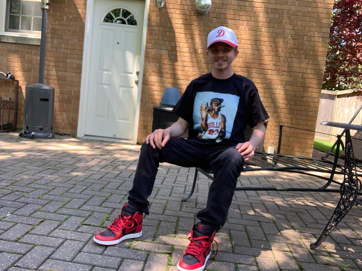 LukeStrotman's tweet photo. Officially 23 Years Cancer Free today, or as I call it my Michael Jordan Year, so had to celebrate with some Jordan gear! I am thankful for every person who has been a part of my life, no matter how long it’s been! Looking forward to the next 23+ years with all of you!! https://t.co/ebtP6mq2o0