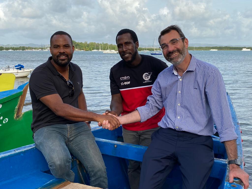 EDFenMartinique's tweet photo. Le jeudi 9 juin, pour la 8ème saison consécutive, EDF en Martinique a renouvelé sa convention avec l'association « Gommier et Tradition ». 
Rendez-vous du 31 juillet au 7 aout pour le Tour des yoles rondes de Martinique. 🚣🏾‍♀️ https://t.co/zeachjxqbz