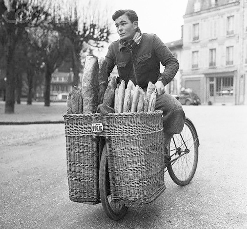 EngineerDustin's tweet photo. Historical cargo bikes https://t.co/oNc1RW0Tr0