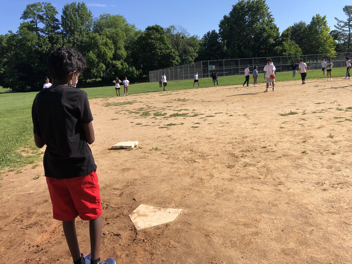 nmilak_bcps's tweet photo. Our CALS crew CRUSHING the FMS Color Bowl kickball game!!! 💪🏼 So happy with the support our FMS 8th graders showed all of our students! Everyone had so much fun! @missmollyking @FMS_BCPS @BCPS_DSE @SchifferB https://t.co/JJFPPR2M7E