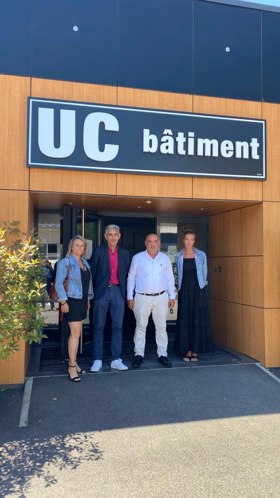Partout le même constat : la pression fiscale et la complexité administrative empêchent de libérer les énergies.

Ici chez UC Bâtiment à Barby avec <a href="/crisalzay/">Cris Alzay</a> 

#circo7304 #PourVousDéfendre