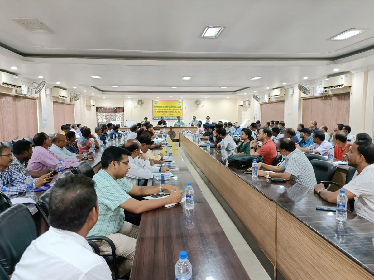 DBalasore's tweet photo. District Level preparatory meeting on conduct of Table Top Exercise &amp; Mock Drill on Disaster preparedness which will be held on 18th and 19th of June has been conducted today involving all stakeholders.#BeSmartBePrepared @osdmaodisha @SRC_Odisha https://t.co/0KX2aM151G
