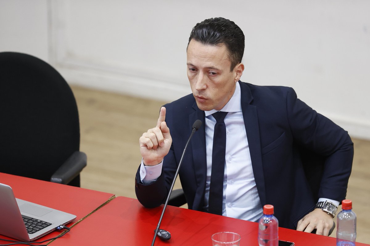 Radio ADN tweet media