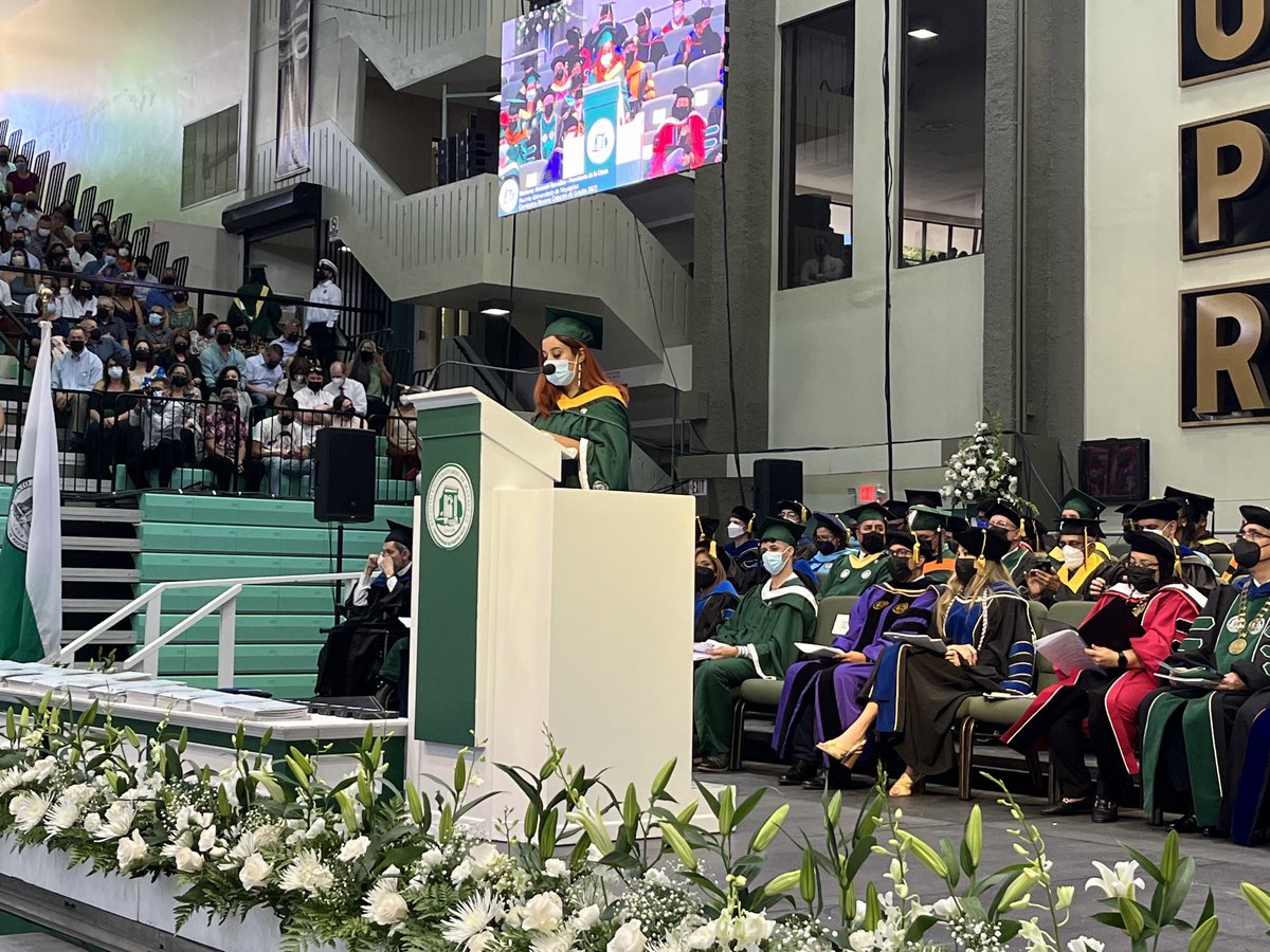 uprm's tweet photo. Marianny Alvarado González, presidenta de ⁦@clase109uprm⁩ en la #GradRUM109 #GradRUM2022 https://t.co/AyOO0U2qxh