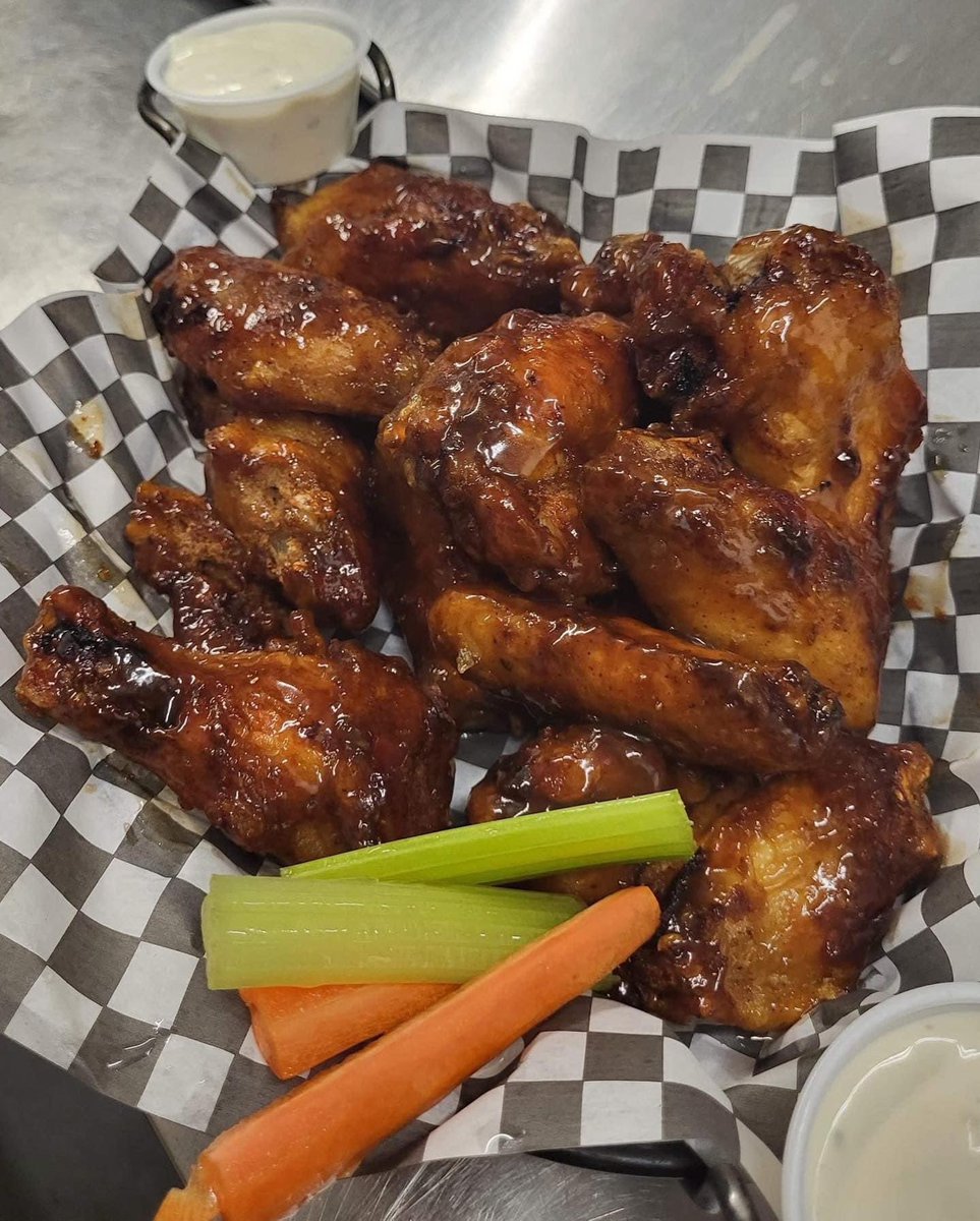 😋 

Perfect food to enjoy on our patio or inside - at our pub! 

Stop by. Grab some good.  Happy Hour every Friday. Follow us on Facebook and Instagram and stay up-to-date on all our activities! 

#DineYQG #YQG #YQGfood