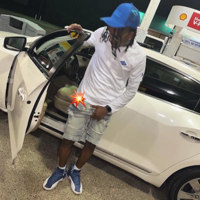 kamrich_3's tweet photo. #NewProfilePic https://t.co/0uvoZGVNeu