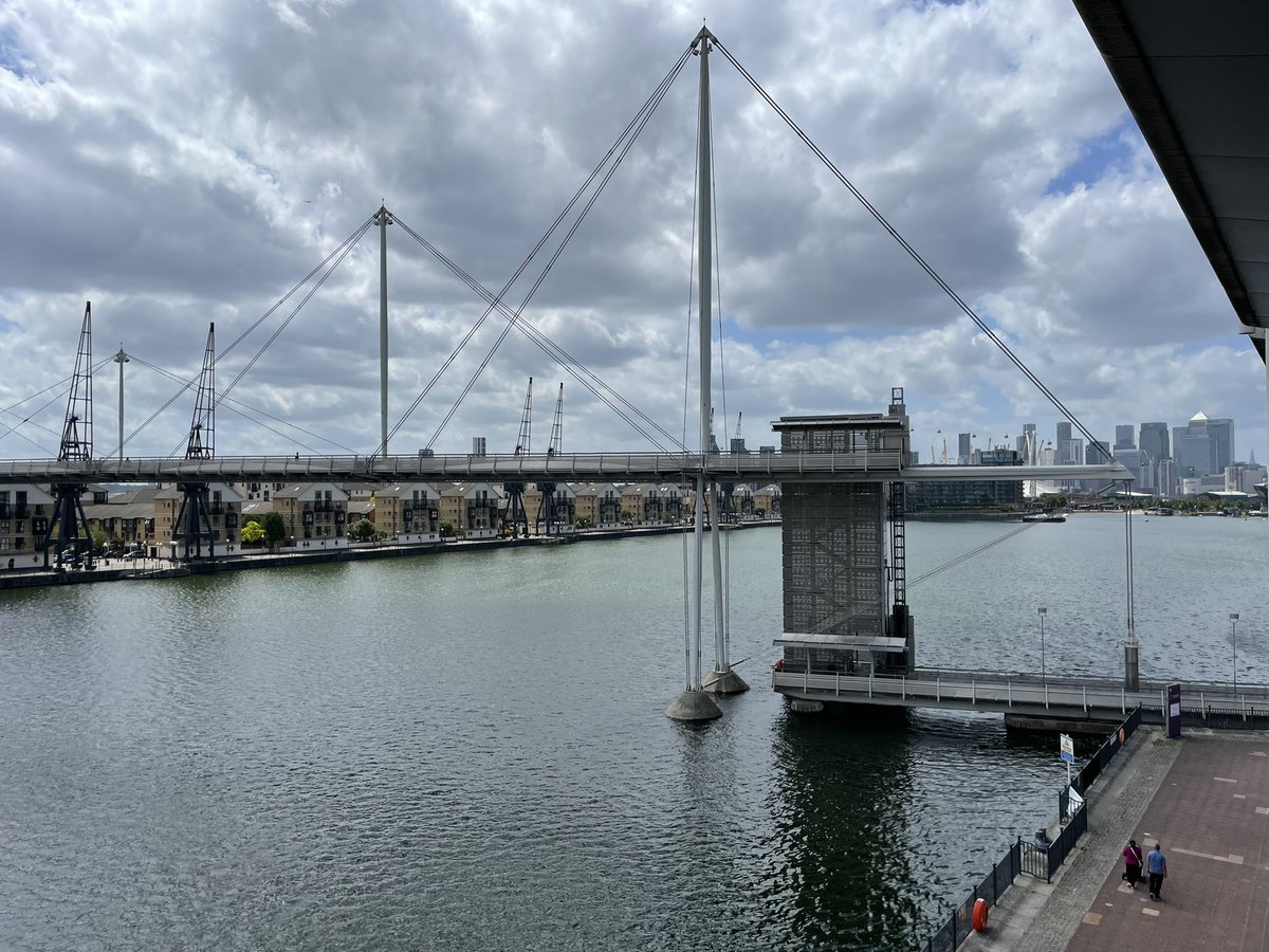 ExeterHandUnit's tweet image. A great week at #IFSSH2022 with lots of contributions from ExHU including injury prevention and greener surgery. Back to reality next week! @BSSHand @IFSSHand #handsurgery