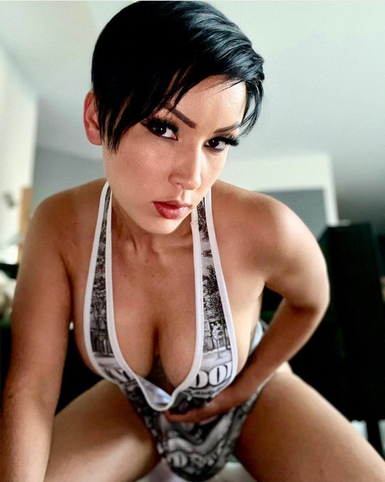 La belle libertink23 https://t.co/hNXyN4205e