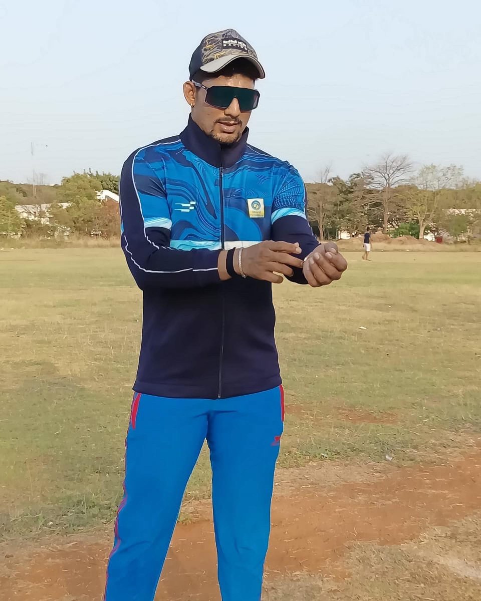 RishankDevadiga's tweet photo. Everything looks good with confidence😎
#Fitness #Style #GroundWorkout https://t.co/c4udAkzFZP