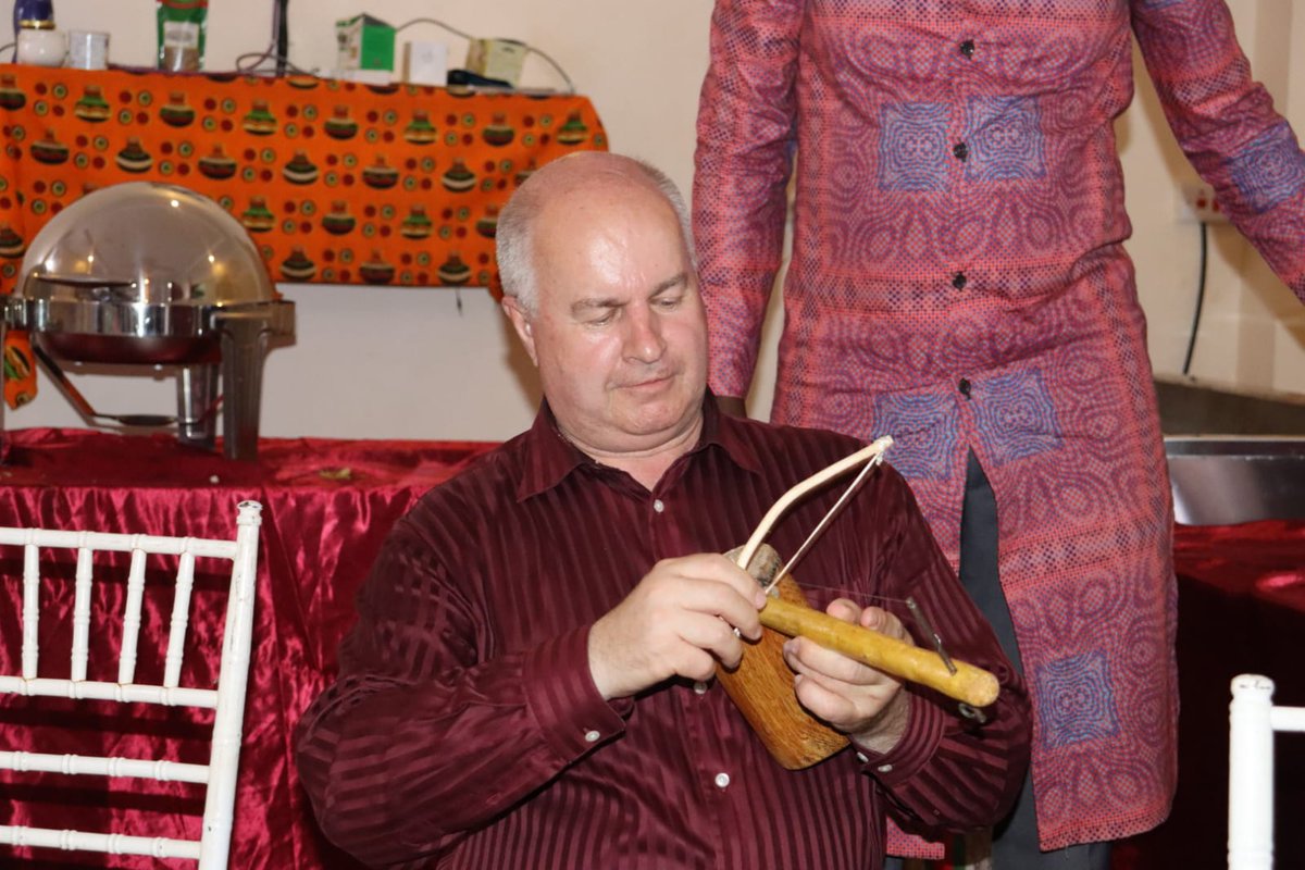 Hosted His Worship Andrew Prokop, the Mayor of The Town of Taber in Canada to an evening dinner at the end of his one week visit to Kenya during which the Mayor addressed various delegations, and toured investment and tourist sites that would be of interest to the CANADA PEOPLE