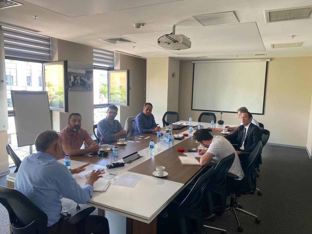 TSSKofficial's tweet photo. TSSK-Üye toplantıları #9
İthalattaki sorunlar, dövizden kaynaklı aksaklıklar, Türkiye İhracatçılar Meclisi iş birliktelikleri gündeme alınmıştır.
Katılımcılar; @ArgosAItech, Desistek, @Hidrofil_AS, @infotron_3dtech, MDH Makel, @YedicLTD  
24.05.22 - @EsenSistem, ANKARA
(58/111) https://t.co/Bu45oG11ws