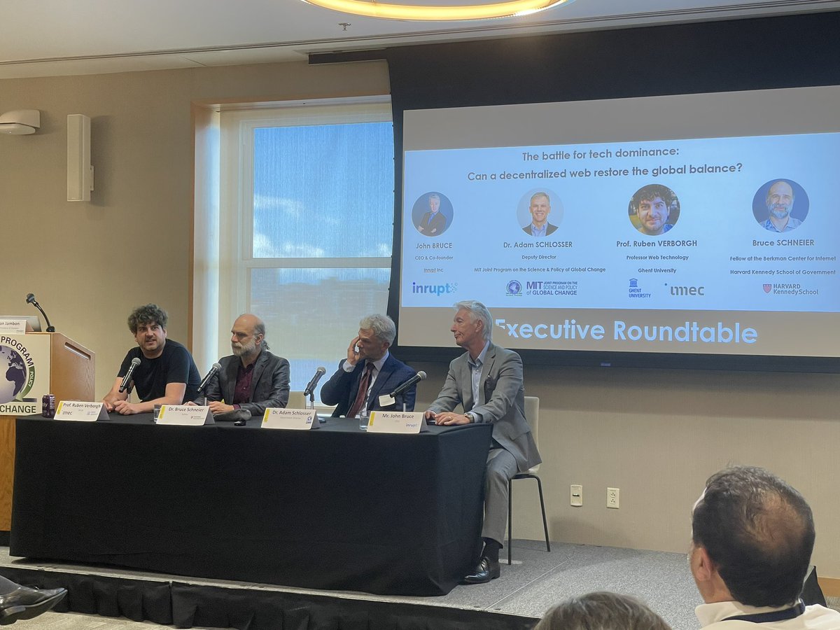 @RubenVerborgh positioning SOLID (and SolidLab) in an ideal Data World of “tomorrow”, “starting” yesterday in Flanders #HistoryInTheMaking <a href="/MIT/">Massachusetts Institute of Technology (MIT)</a>