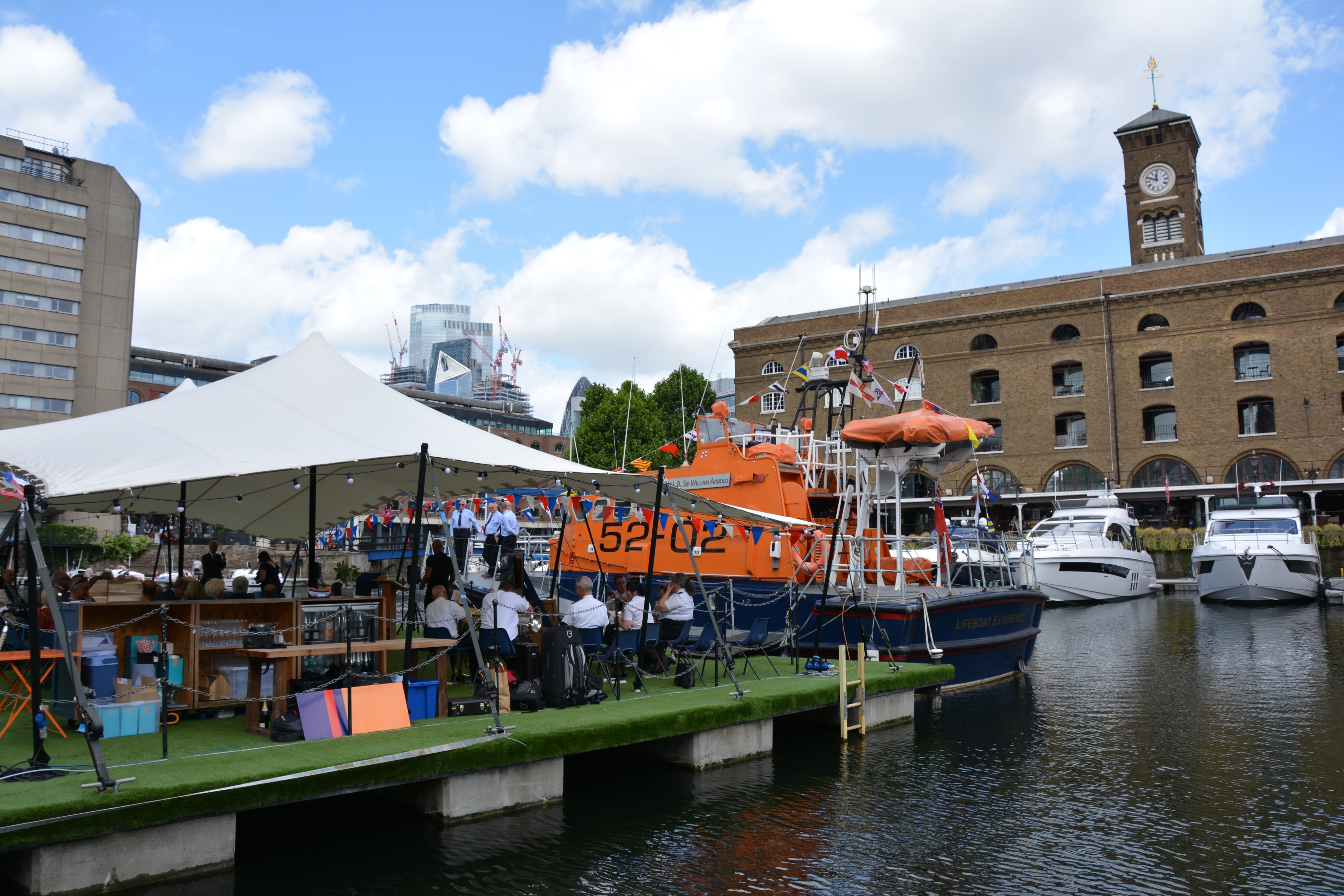 St. Katharine Docks (StKats) / Twitter