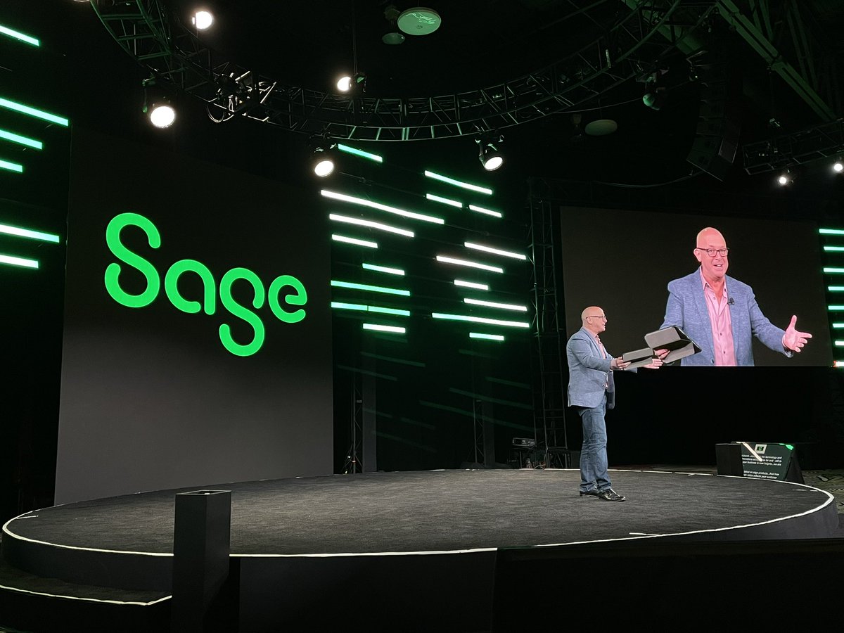 SagePartners's tweet photo. Let’s hear it for @Markjeffries1 one last time! #SagePartnerSummit https://t.co/4bRm9EKqLr