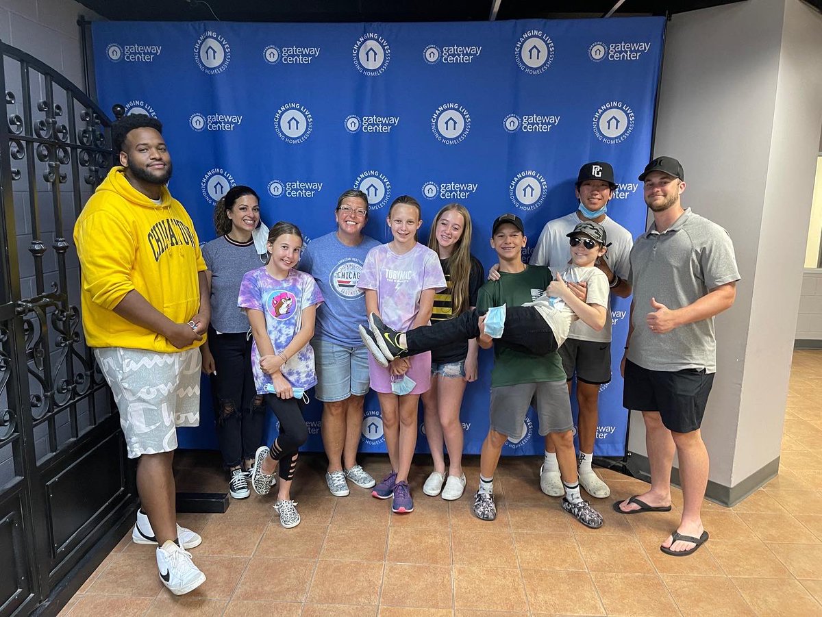 gatewayctr's tweet photo. The "City Takers,” a group of middle school students took over Gateway Center. They served with us, helped prepare and deliver dinner to all of our residents, and organized and cleaned our clothing closet. We enjoyed having them here! https://t.co/twMUIZ8R8n