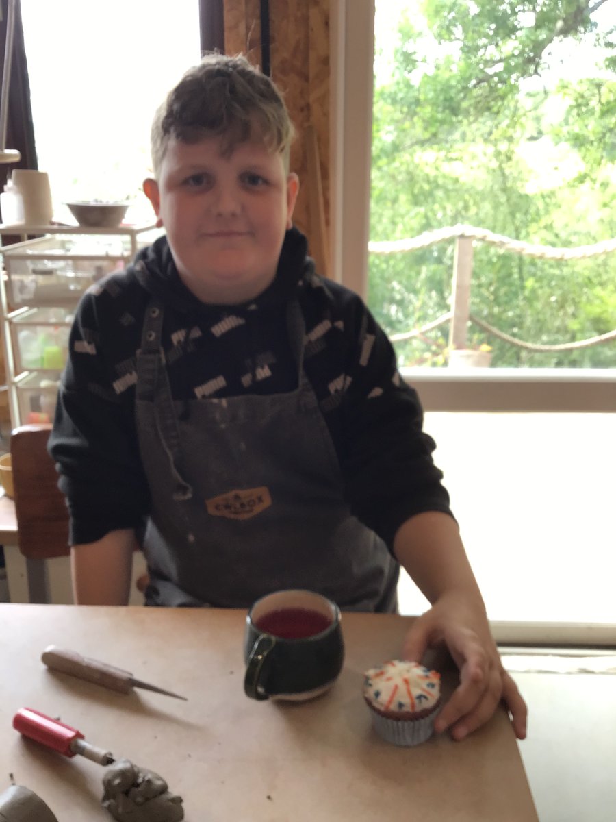 MiniExplorersPD's tweet photo. We are enterprising and creative 🎨A special thank you to Mena &amp; Dilys at the East Gate Creative Hub CIC for inviting us to the wonderful Apple Tree Studio. We designed &amp; sculpted whimsies out of clay ❤️The children had a wonderful morning #YoungCarers #CarersWeek @PDCSPrimary https://t.co/6BDMDLrAjU